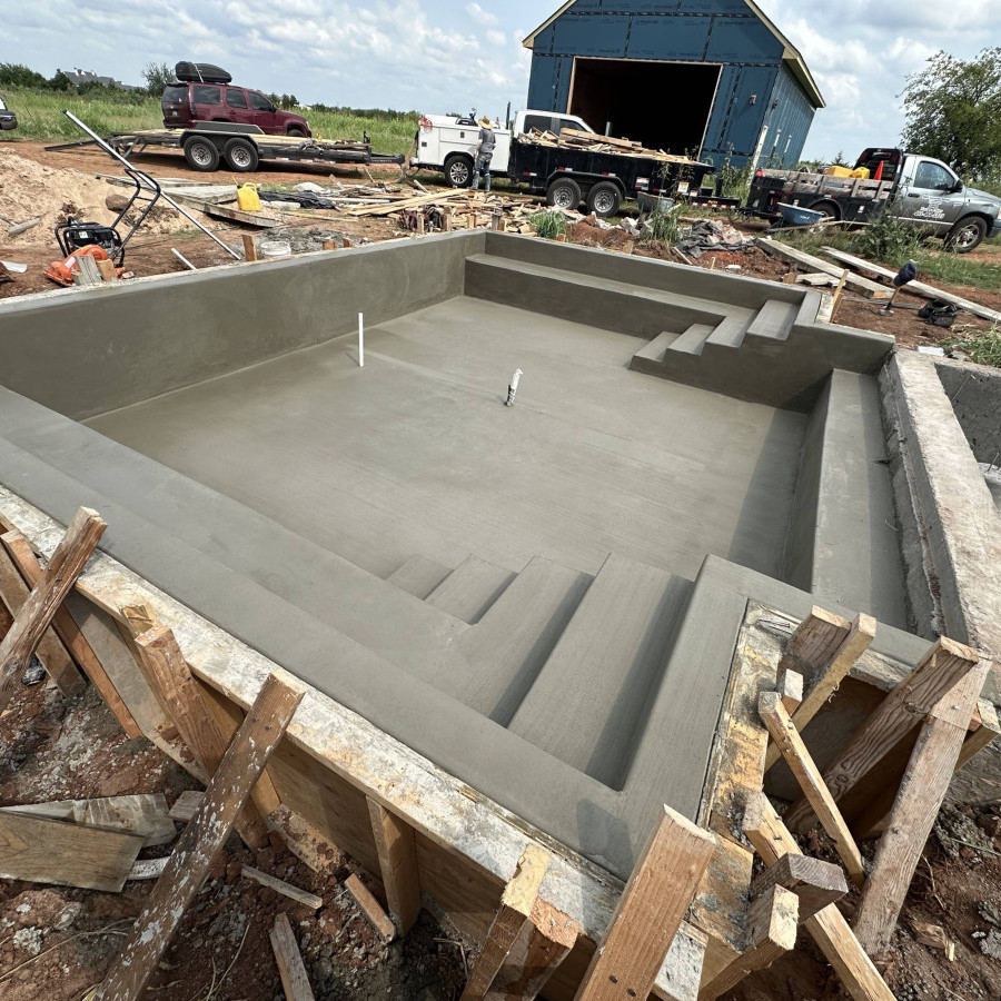 Retaining wall fire pit 